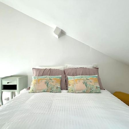 Apartamento Studio Jade : Charmant Logement Place Clemenceau Pau Exterior foto