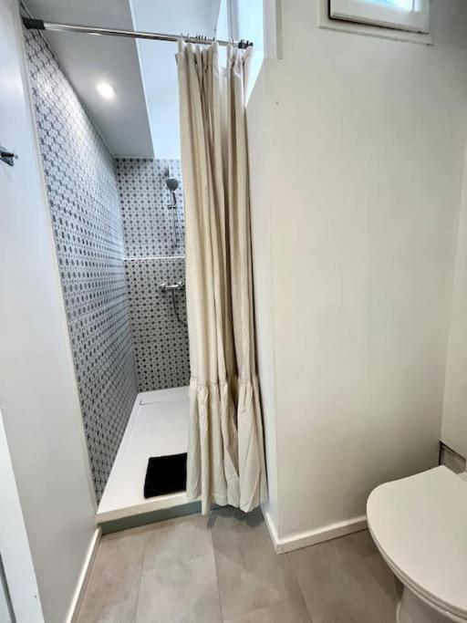 Apartamento Studio Jade : Charmant Logement Place Clemenceau Pau Exterior foto