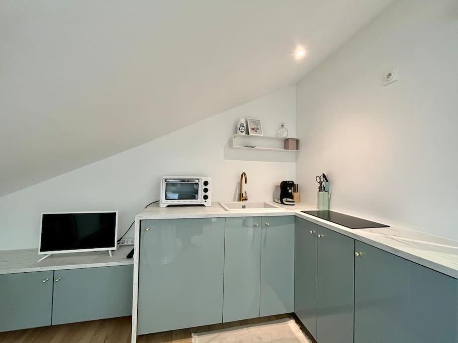 Apartamento Studio Jade : Charmant Logement Place Clemenceau Pau Exterior foto