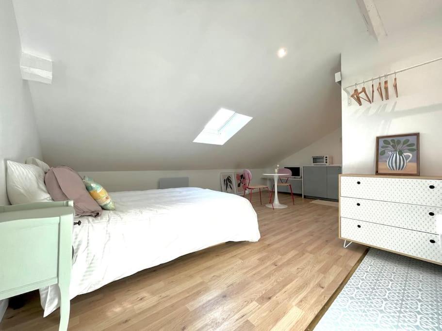 Apartamento Studio Jade : Charmant Logement Place Clemenceau Pau Exterior foto